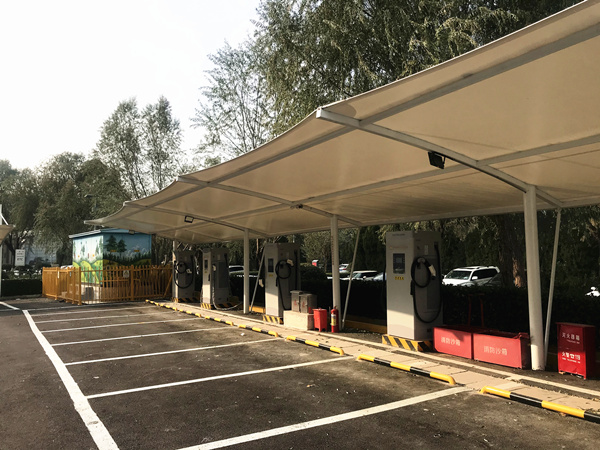 濟(jì)南奧體中心P3P4停車場直流充電站項(xiàng)目